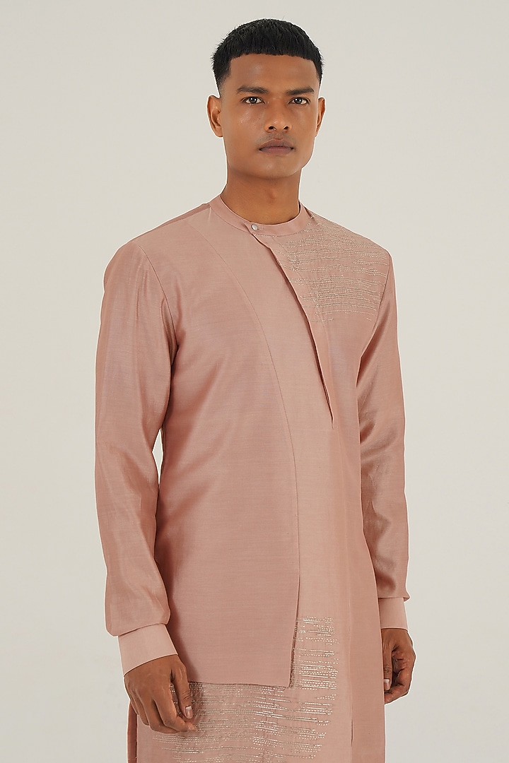 Onion Pink Silk Zari Embroidered Kurta Set by Dhruv Vaish at Pernia's Pop Up Shop