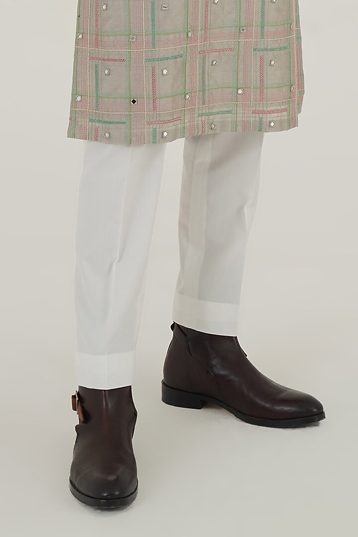 London Fog Cotton Silk Chanderi Thread Embroidered Kurta Set by Dhruv Vaish at Pernia's Pop Up Shop