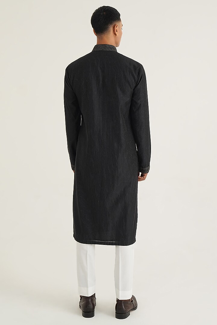Black Cotton Silk Chanderi Embroidered Kurta Set by Dhruv Vaish at Pernia's Pop Up Shop