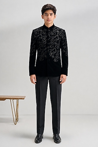 Black Velvet Zari Embroidered Bandhgala For Boys by Dhruv Vaish Kids