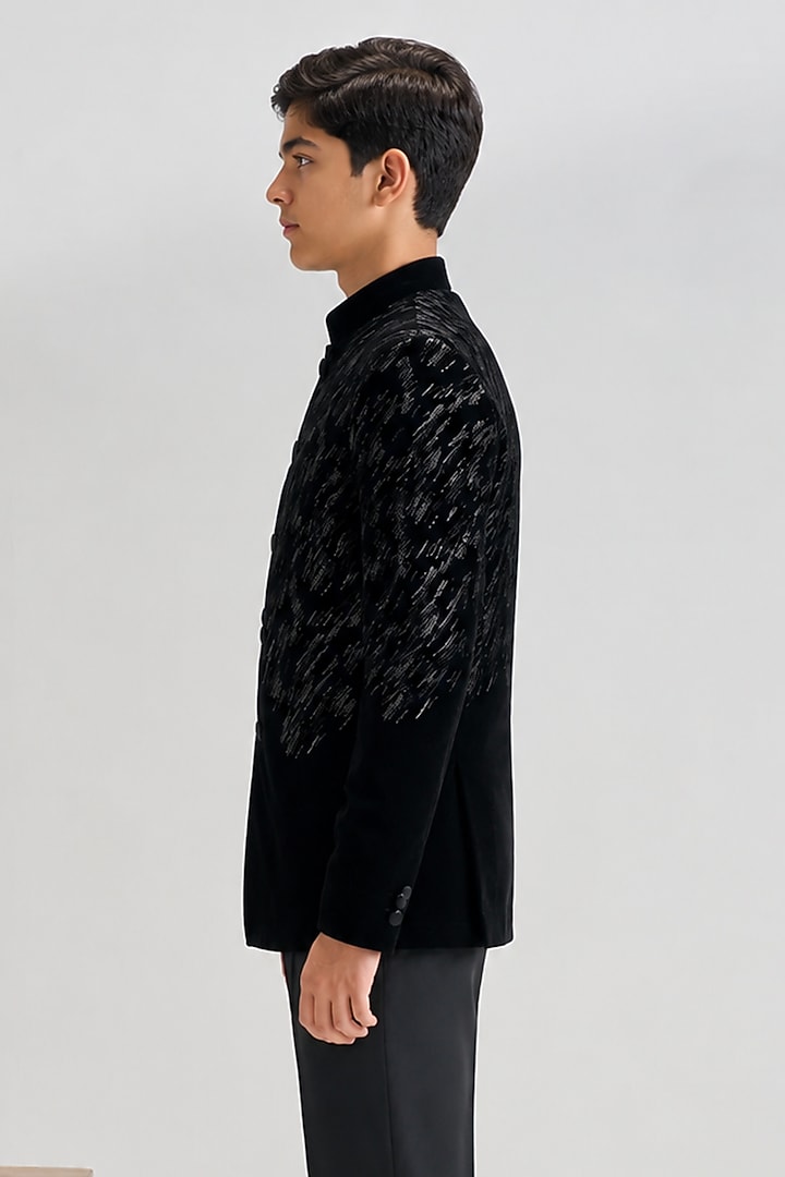Black Velvet Zari Embroidered Bandhgala For Boys by Dhruv Vaish Kids at Pernia's Pop Up Shop