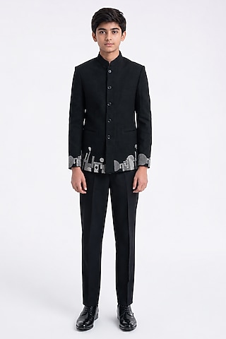 Black Silk Thread Embroidered Bandhgala For Boys by Dhruv Vaish Kids