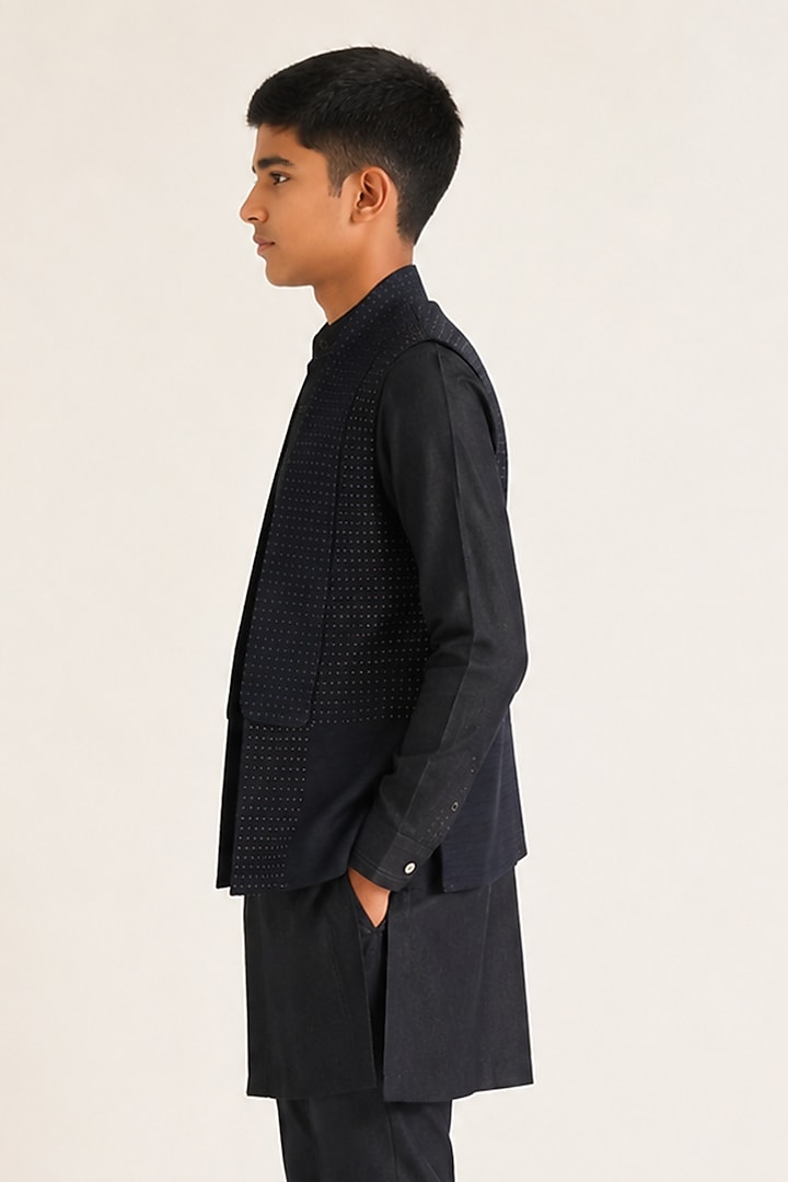 Navy Silk French Knot Hand Embroidered Open Nehru Jacket Set For Boys by Dhruv Vaish Kids at Pernia's Pop Up Shop