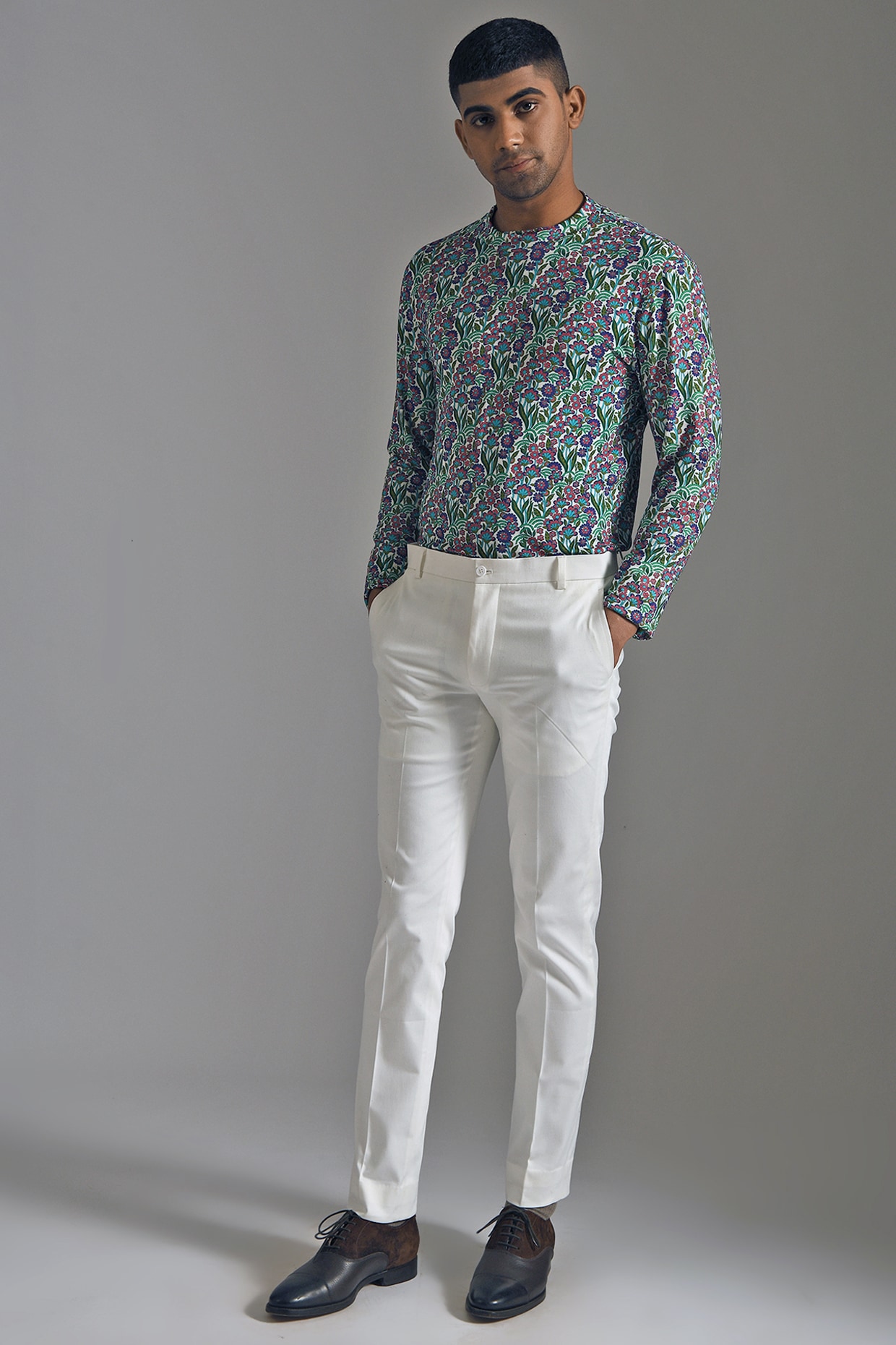 Casual trousers PAROSH  Slim trousers in cream color   RAISAD231021002