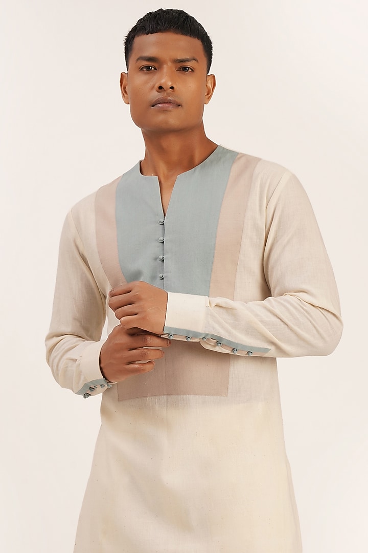 White Handloom Cotton Kurta by Dhruv Vaish at Pernia's Pop Up Shop