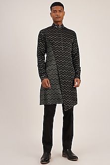 product-color-Black