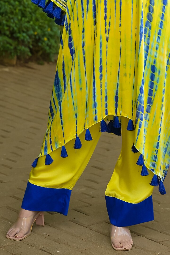 Multi-Colored Cotton Satin Embroidered Kaftan Set by Disha Kahai at Pernia's Pop Up Shop