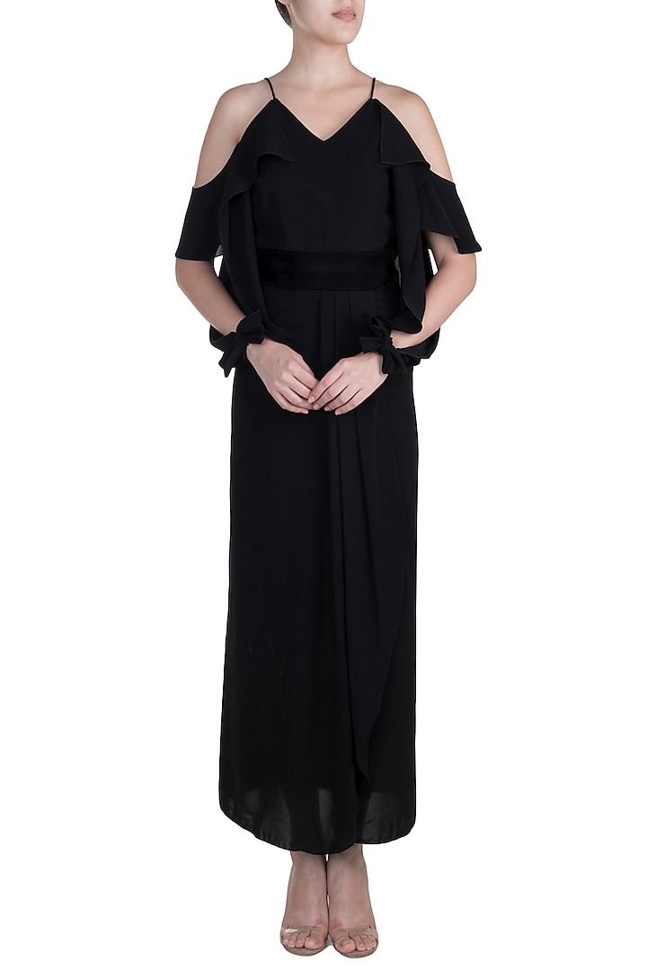 Black Front Slit Gown With Velvet Belt by Disha Kahai at Pernia's Pop Up Shop