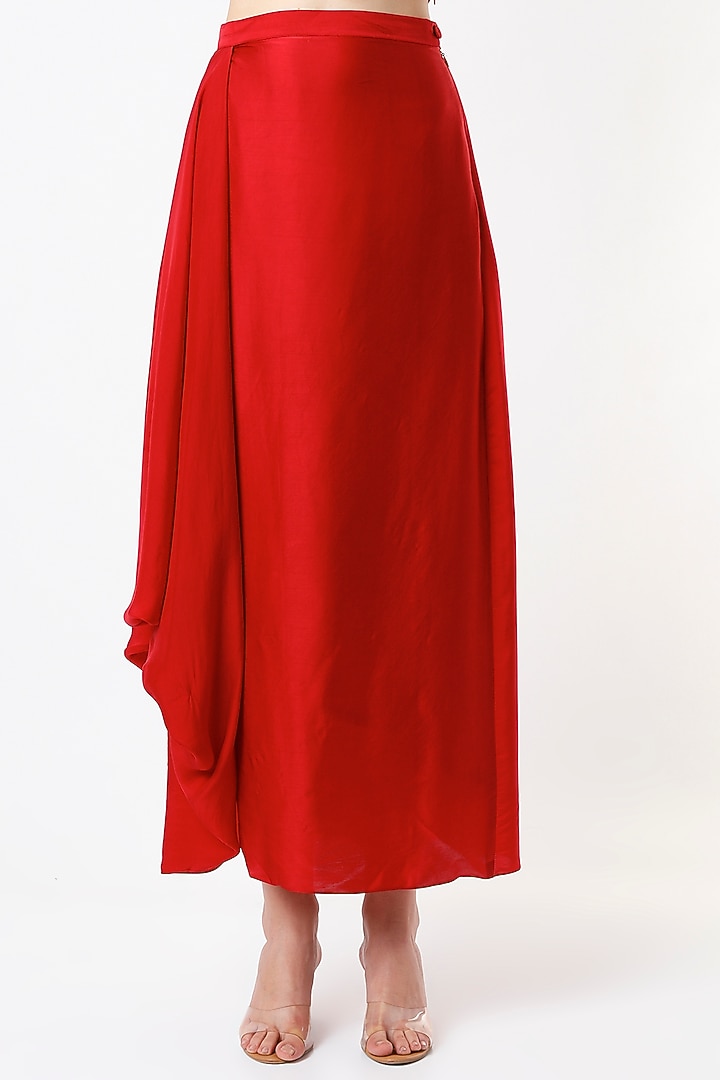 Poppy Red Silk Organza Thread Embroidered Cape Set by Divyam Mehta at Pernia's Pop Up Shop