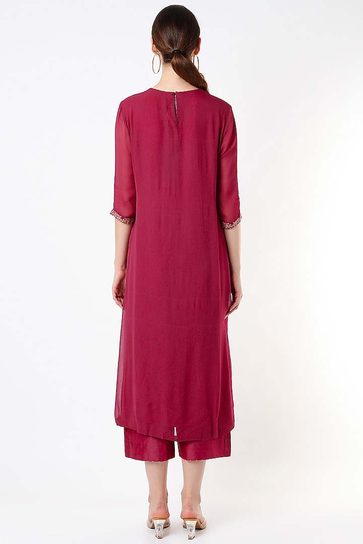 Raspberry Hand Embroidered Kurta Set by Divyam Mehta at Pernia's Pop Up Shop