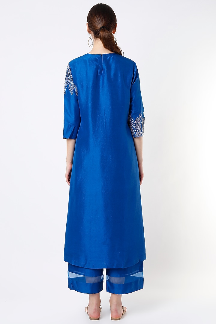 Electric Blue Hand Embroidered Kurta Set by Divyam Mehta at Pernia's Pop Up Shop