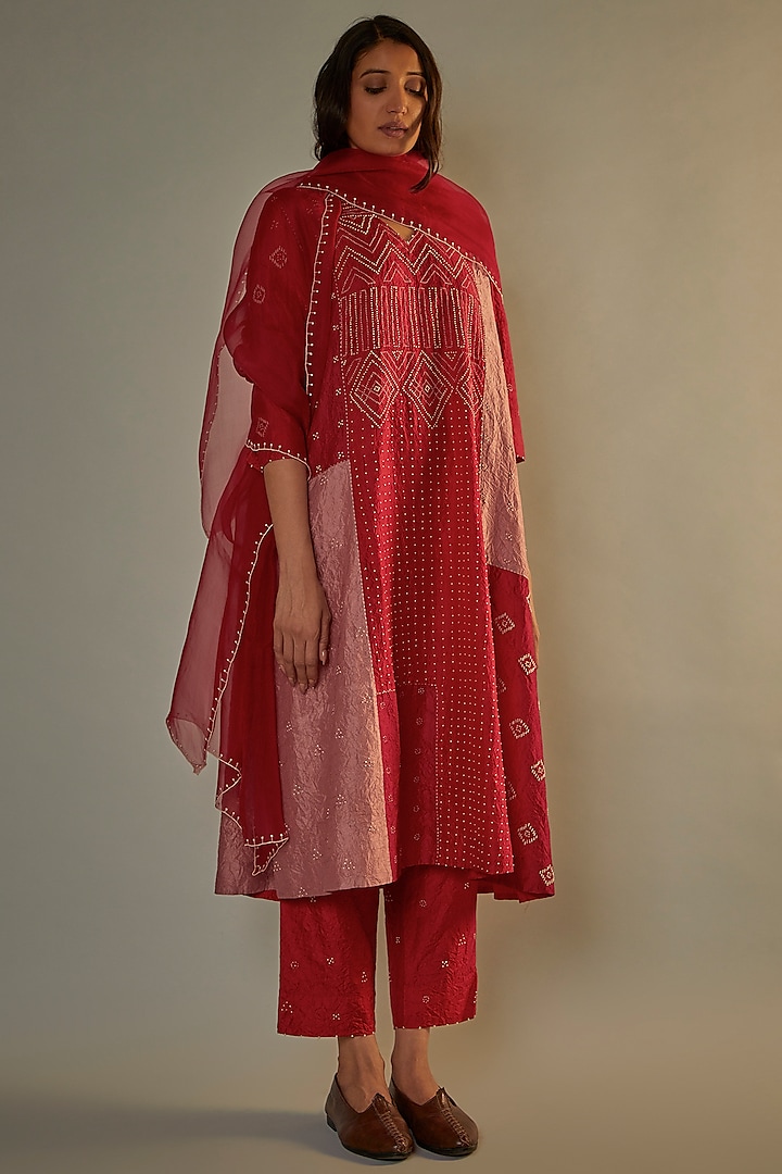 Red Mulberry Silk Hand Embroidered Kurta Set by Divyam Mehta