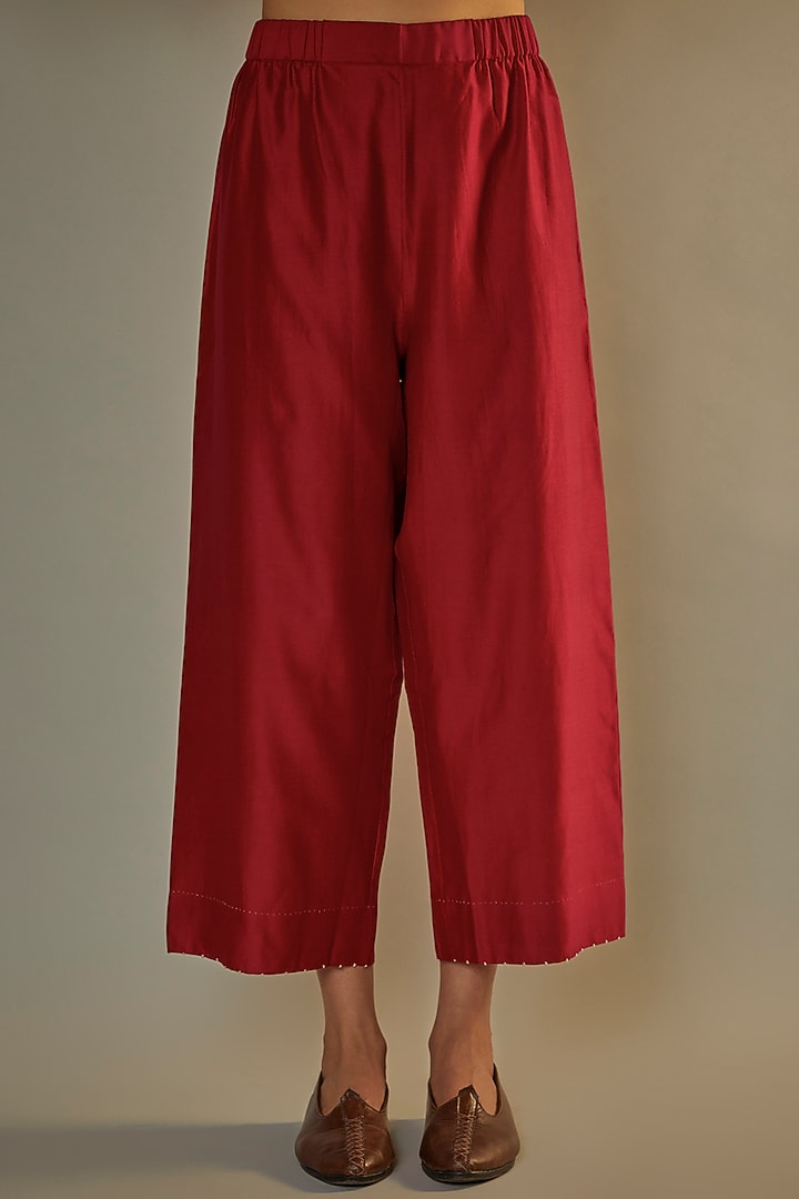 Red Mulberry Silk Embroidered Kurta Set by Divyam Mehta at Pernia's Pop Up Shop