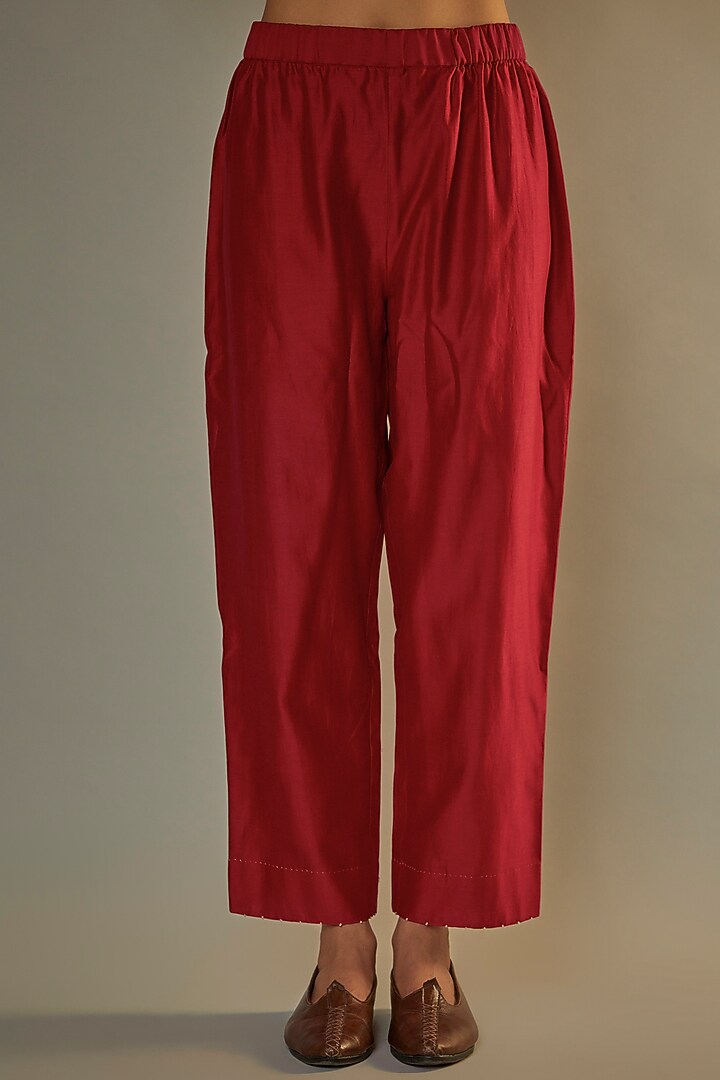 Red Mulberry Silk Embroidered Kurta Set by Divyam Mehta at Pernia's Pop Up Shop