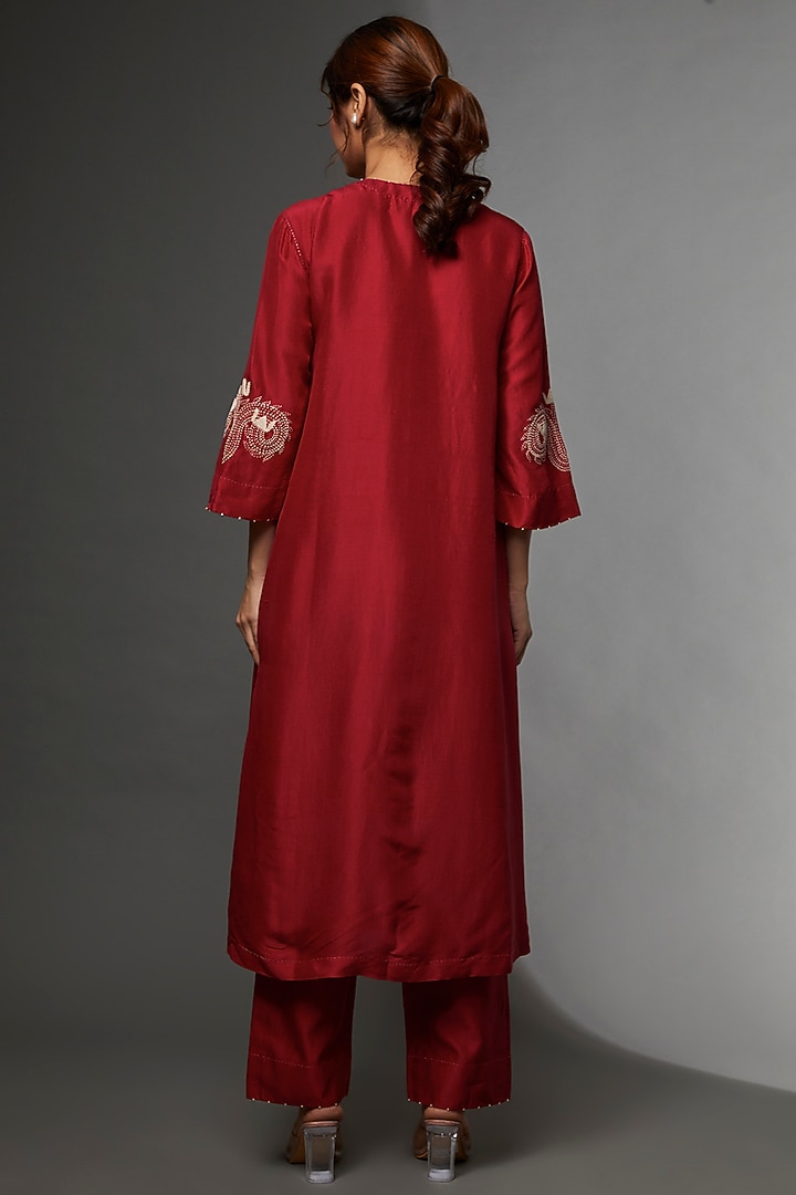 Red Mulberry Silk Embroidered Kurta Set by Divyam Mehta at Pernia's Pop Up Shop