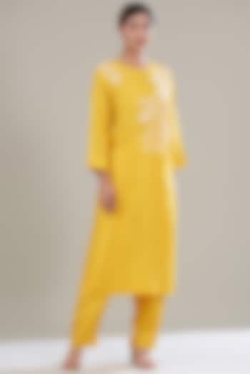 Genda Yellow Mulberry Silk Embroidered Kurta Set by Divyam Mehta at Pernia's Pop Up Shop