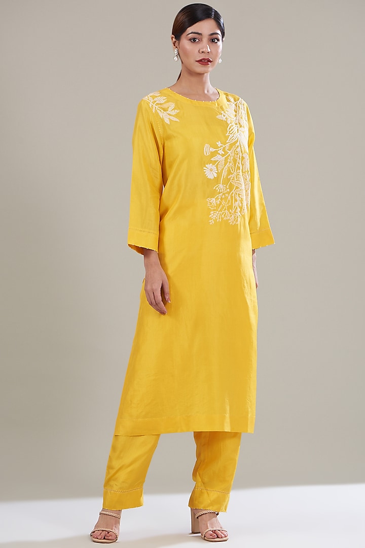 Genda Yellow Mulberry Silk Embroidered Kurta Set by Divyam Mehta at Pernia's Pop Up Shop