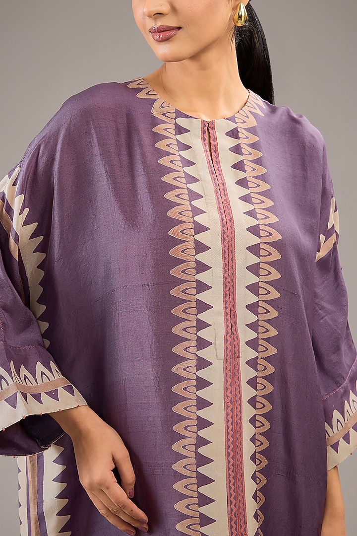 Orchid Purple Dupion Silk Block Printed Kaftan by Divyam Mehta at Pernia's Pop Up Shop