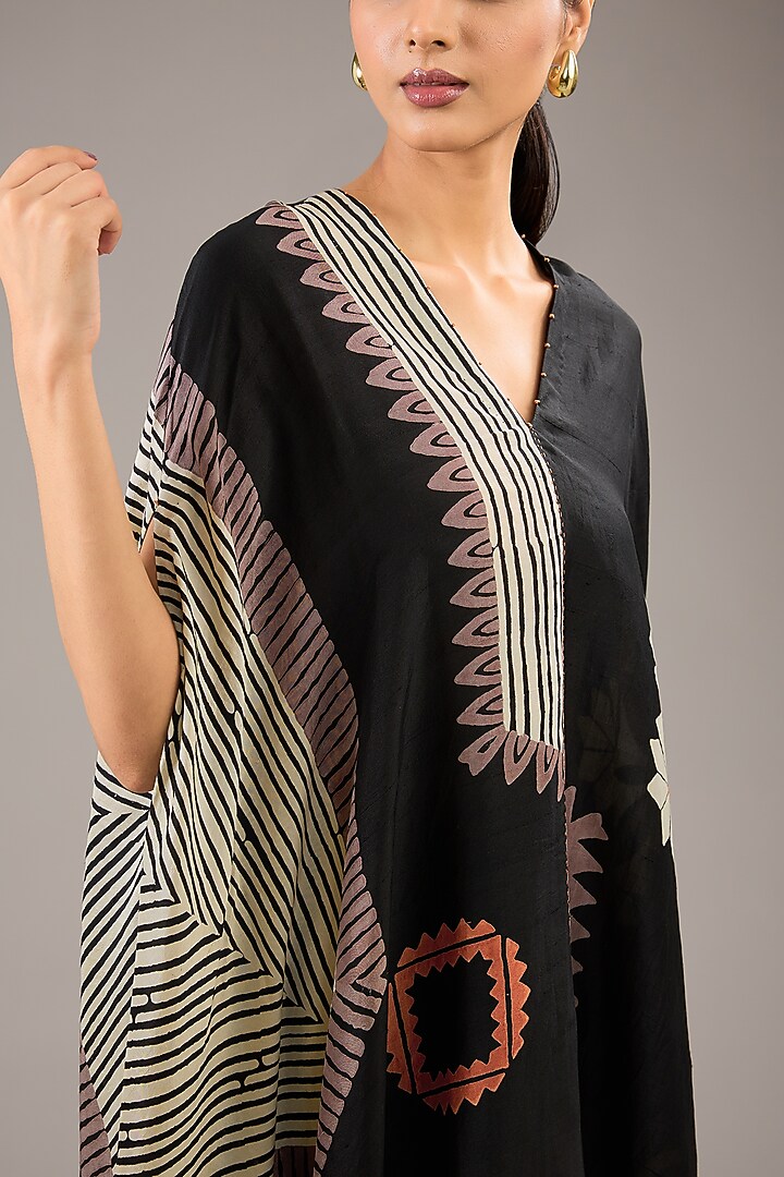 Black Mulberry Silk Block Printed Poncho Kurta Set by Divyam Mehta at Pernia's Pop Up Shop