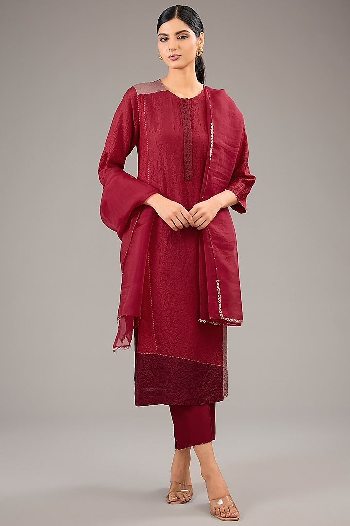 Red Crushed Mulberry Silk Bead Work Color-Blocked Kurta Set by Divyam Mehta at Pernia's Pop Up Shop