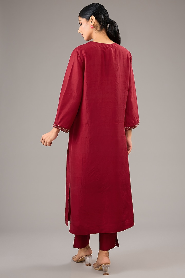 Red Dupion Silk Bead Embroidered Kurta Set by Divyam Mehta at Pernia's Pop Up Shop