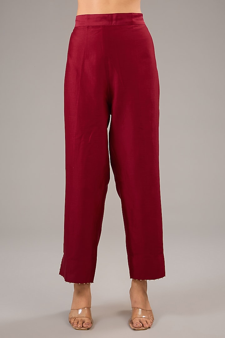 Red Dupion Silk Bead Embroidered Kurta Set by Divyam Mehta at Pernia's Pop Up Shop