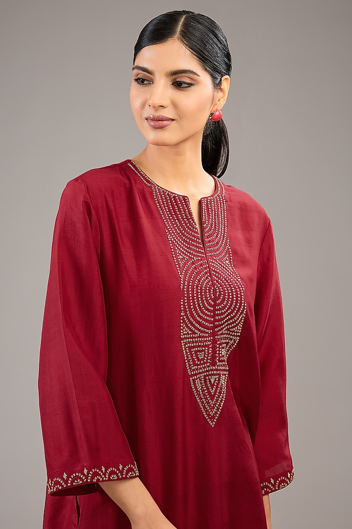 Red Dupion Silk Bead Embroidered Kurta Set by Divyam Mehta at Pernia's Pop Up Shop