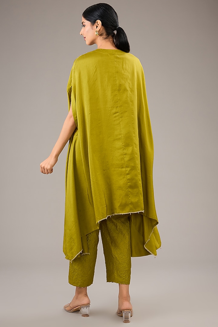 Green Dupion Silk Bead Embroidered Poncho Kurta Set by Divyam Mehta at Pernia's Pop Up Shop