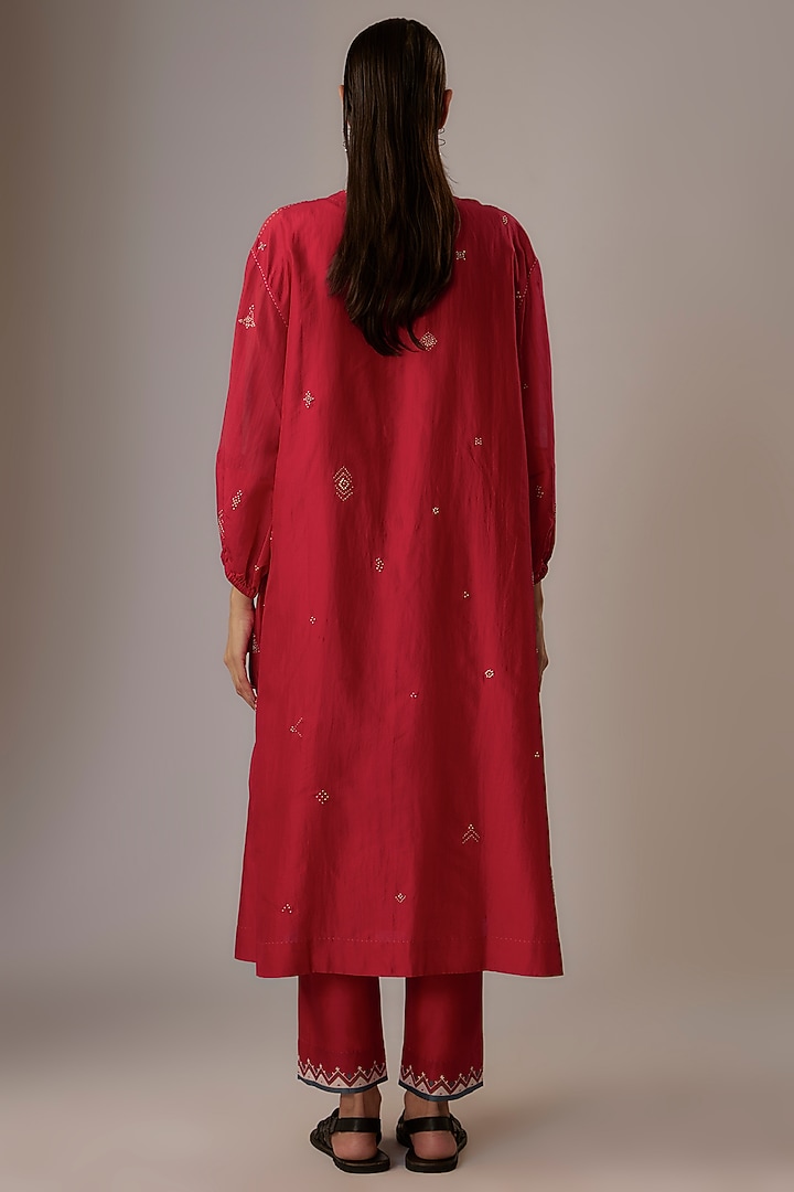 Valentine Red Mulberry Silk Embroidered Kurta Set by Divyam Mehta at Pernia's Pop Up Shop
