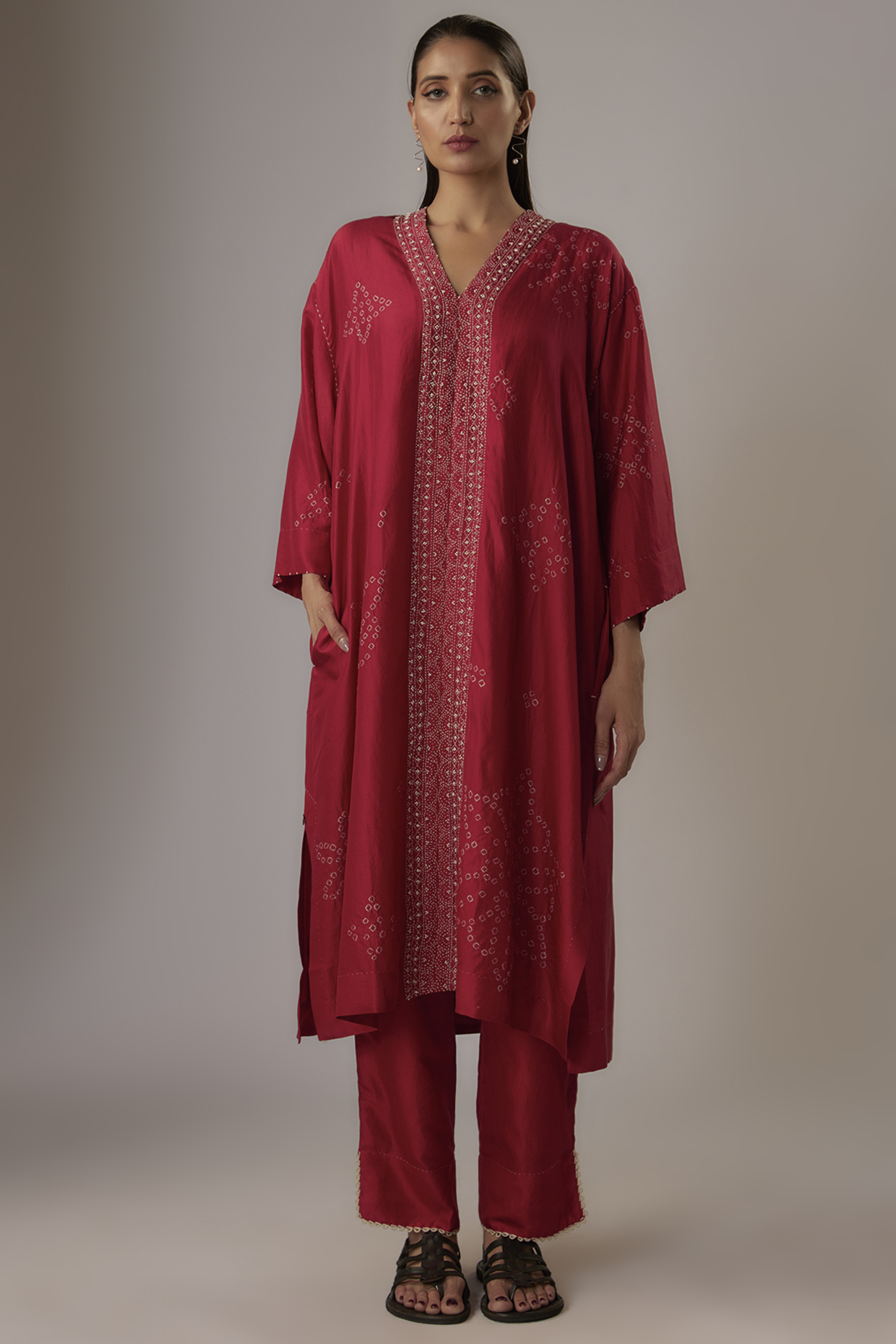 Valentine Red Mulberry Silk Bandhani Kurta Set by Divyam Mehta at Pernia's Pop Up Shop