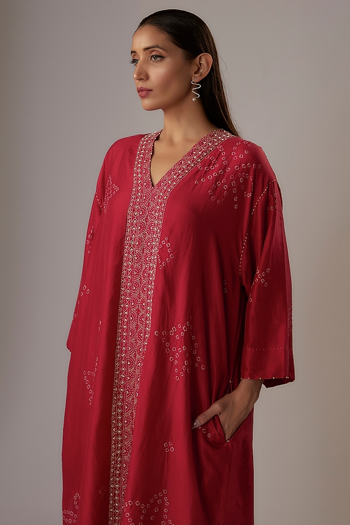 Valentine Red Mulberry Silk Bandhani Kurta Set by Divyam Mehta at Pernia's Pop Up Shop