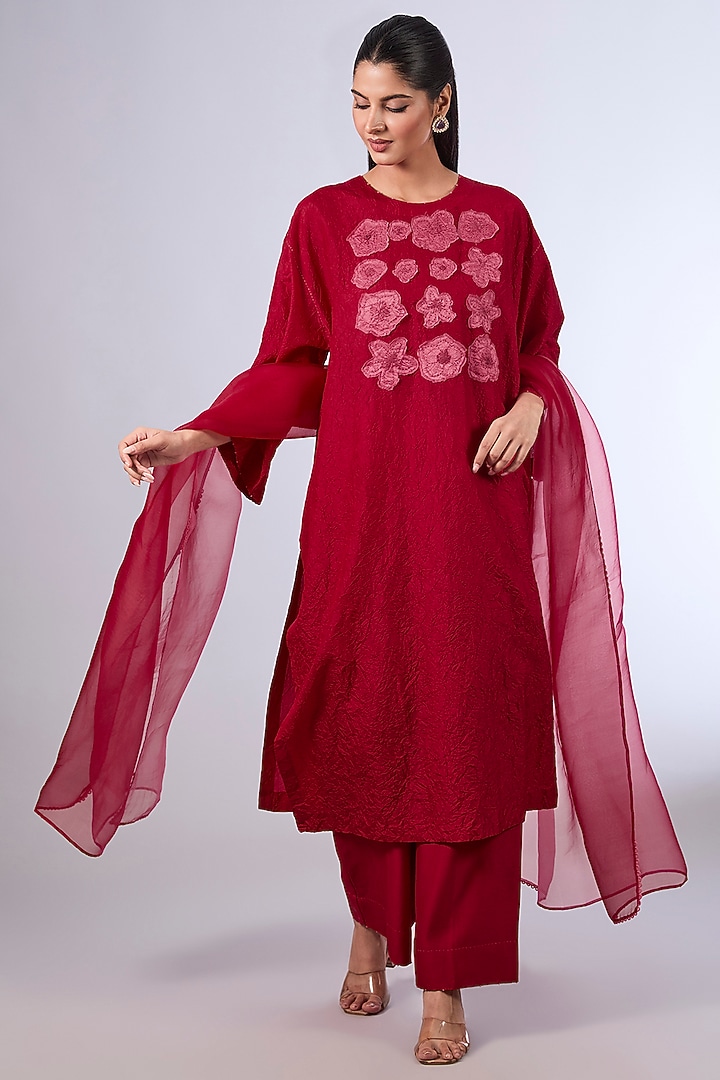 Red Mulberry Silk Kurta Set by Divyam Mehta at Pernia's Pop Up Shop