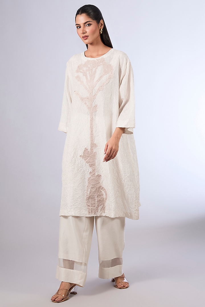 Ivory Mulberry Silk Kurta Set by Divyam Mehta at Pernia's Pop Up Shop