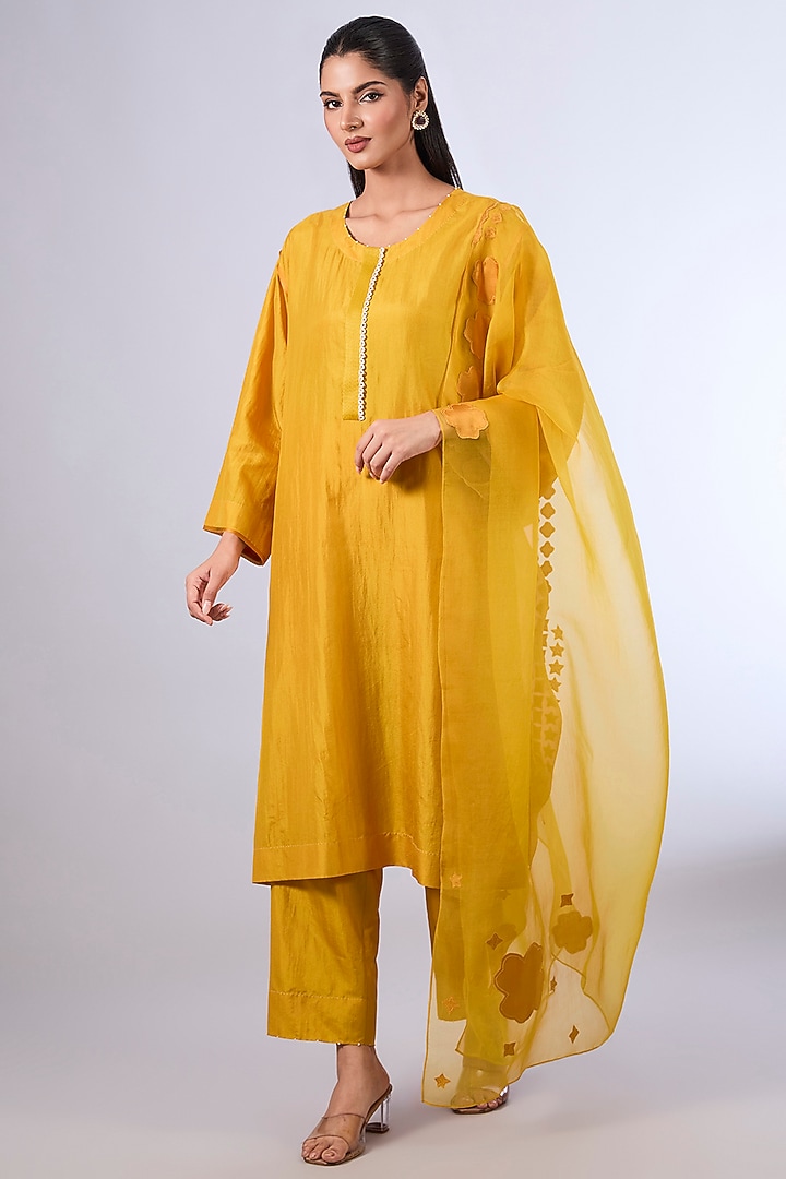 Yellow Mulberry Silk Kurta Set by Divyam Mehta at Pernia's Pop Up Shop