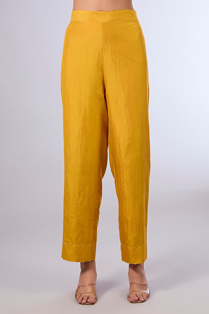 Yellow Mulberry Silk Kurta Set by Divyam Mehta at Pernia's Pop Up Shop