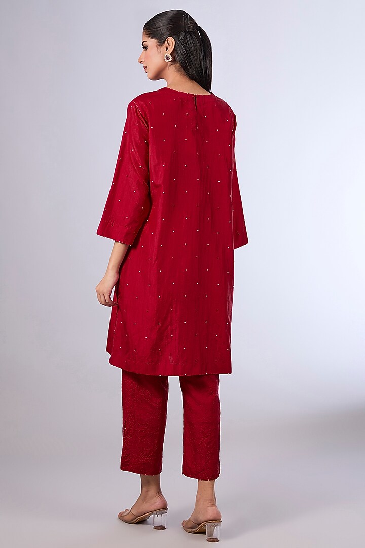 Red Mulberry Silk Kurta Set by Divyam Mehta at Pernia's Pop Up Shop