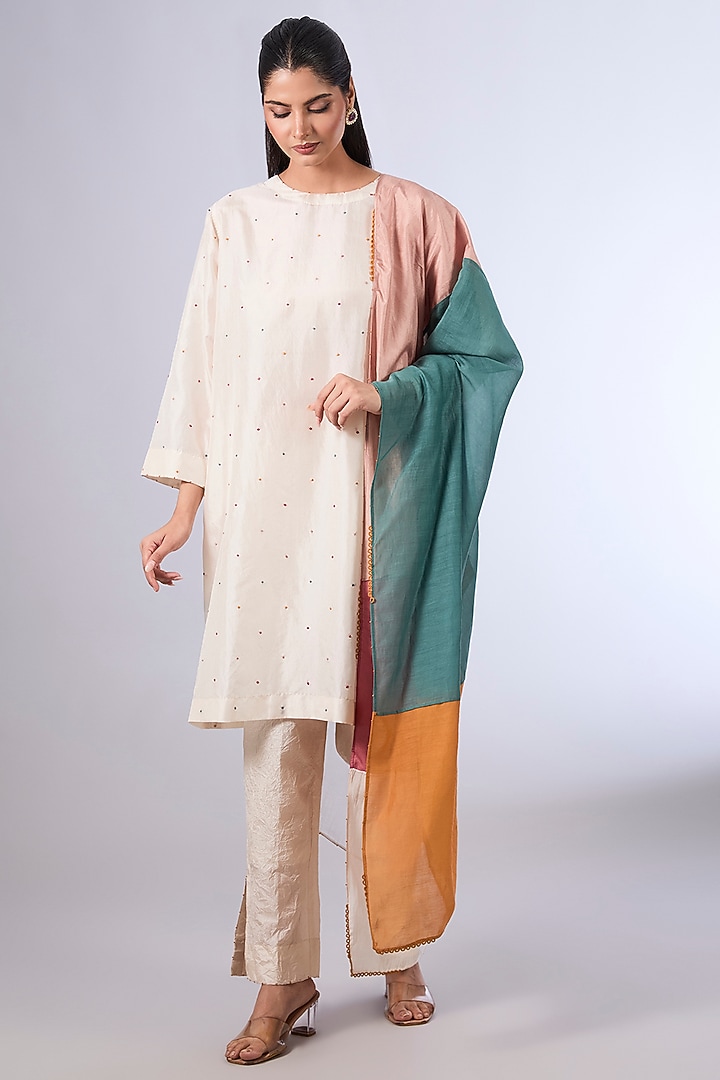 Ivory Mulberry Silk Kurta Set by Divyam Mehta at Pernia's Pop Up Shop