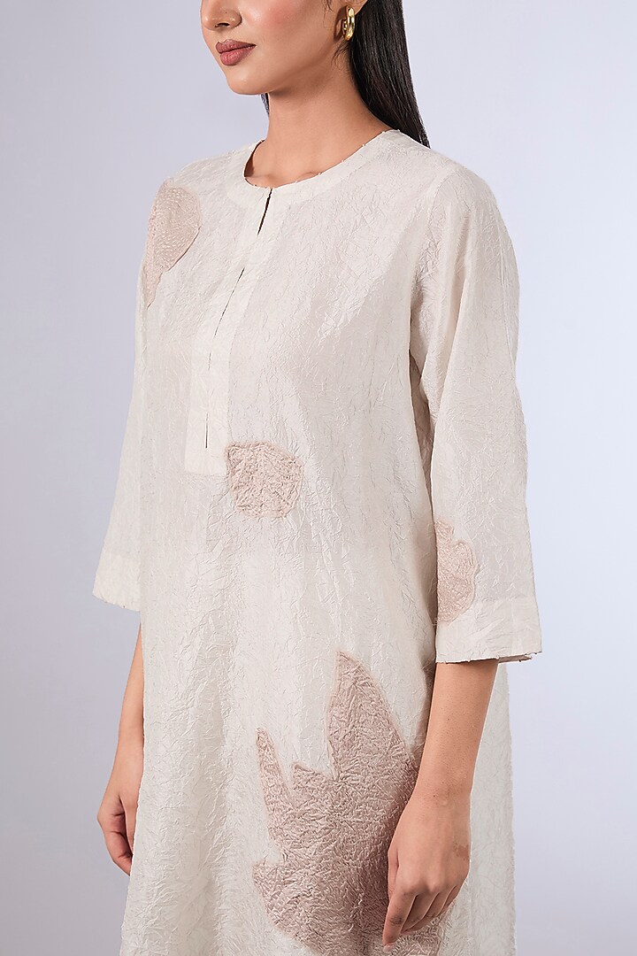 Ivory Mulberry Silk Kurta Set by Divyam Mehta at Pernia's Pop Up Shop