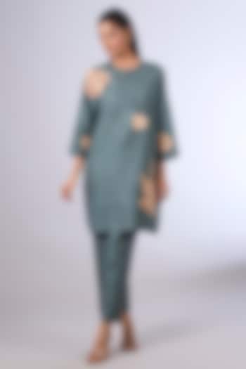 Blue Mulberry Silk Kurta Set by Divyam Mehta at Pernia's Pop Up Shop