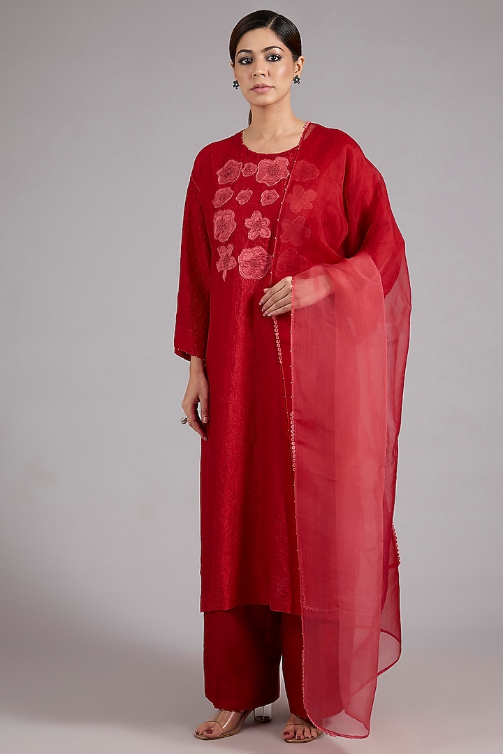 Red Mulberry Silk Patchwork Kurta Set by Divyam Mehta at Pernia's Pop Up Shop