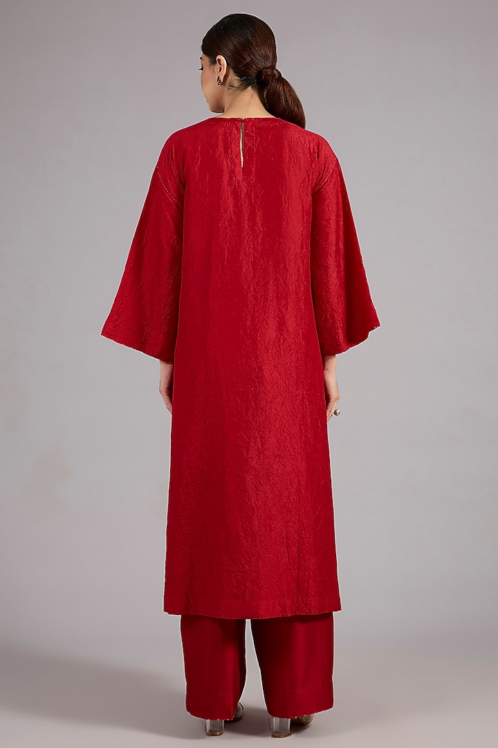 Red Mulberry Silk Patchwork Kurta Set by Divyam Mehta at Pernia's Pop Up Shop