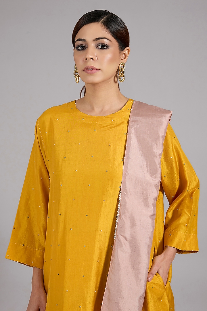 Haldi Yellow Mulberry Silk Kurta Set by Divyam Mehta at Pernia's Pop Up Shop