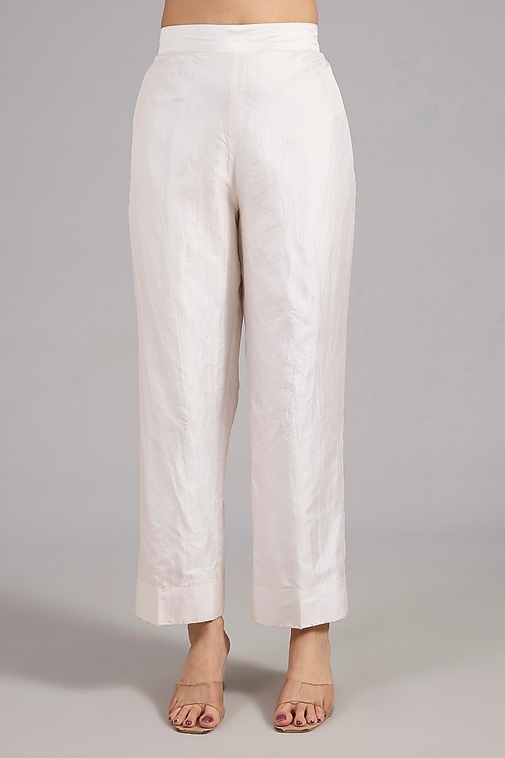 Ivory Mulberry Silk Patchwork Kurta Set by Divyam Mehta at Pernia's Pop Up Shop