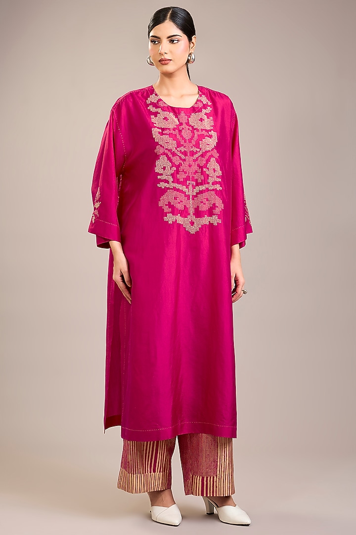 Fuchsia Mulberry Silk French Knot Embroidered Tunic Set by Divyam Mehta at Pernia's Pop Up Shop