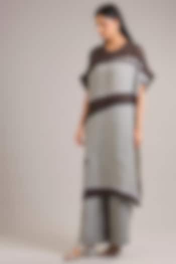Grey Linen Abstract Printed Tunic Set by Divyam Mehta at Pernia's Pop Up Shop