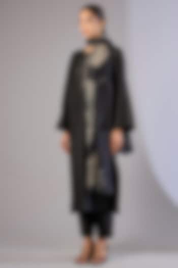 Black Mulberry Silk Shibori Printed Kurta Set by Divyam Mehta at Pernia's Pop Up Shop