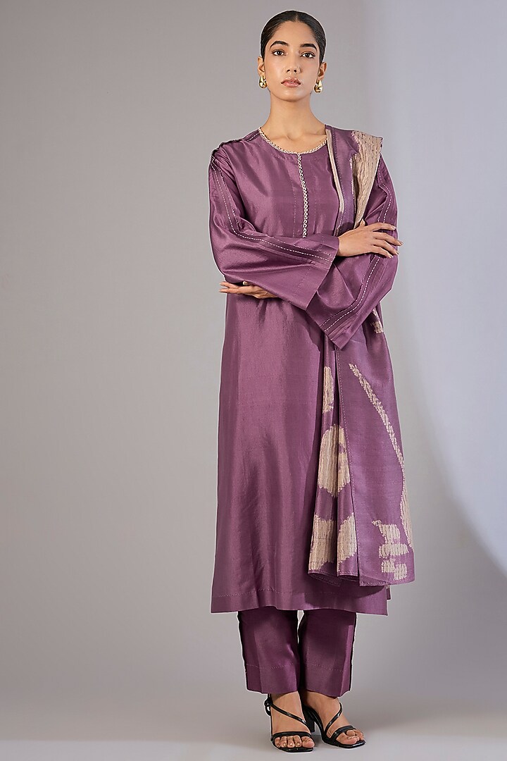 Amethyst Mulberry Silk Shibori Printed Kurta Set by Divyam Mehta at Pernia's Pop Up Shop