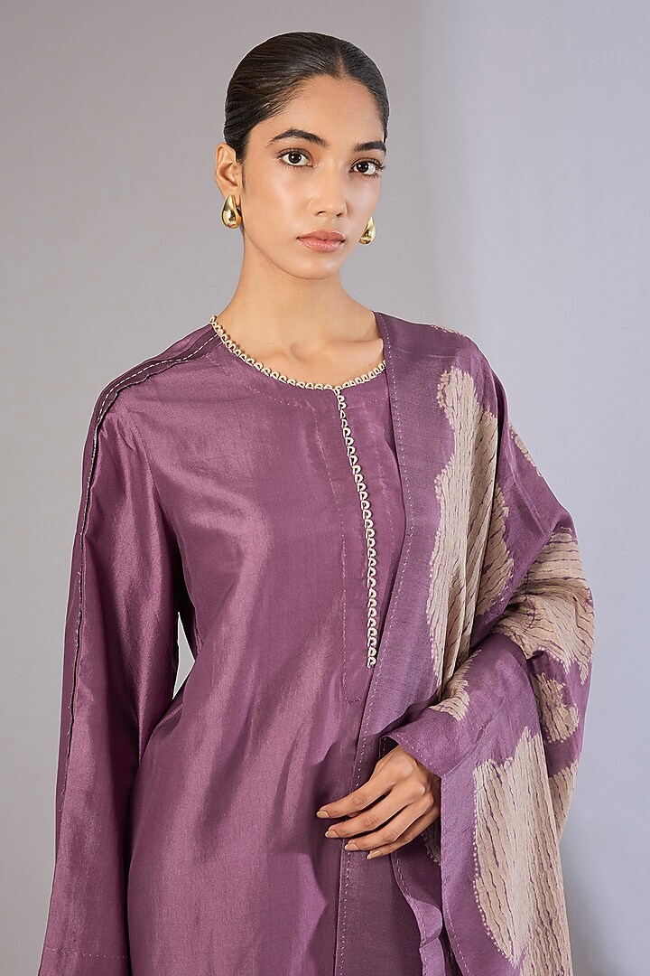 Amethyst Mulberry Silk Shibori Printed Kurta Set by Divyam Mehta at Pernia's Pop Up Shop