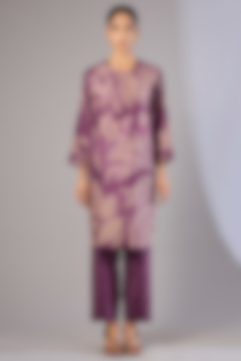 Amethyst Mulberry Silk Shibori Printed Kurta Set by Divyam Mehta at Pernia's Pop Up Shop