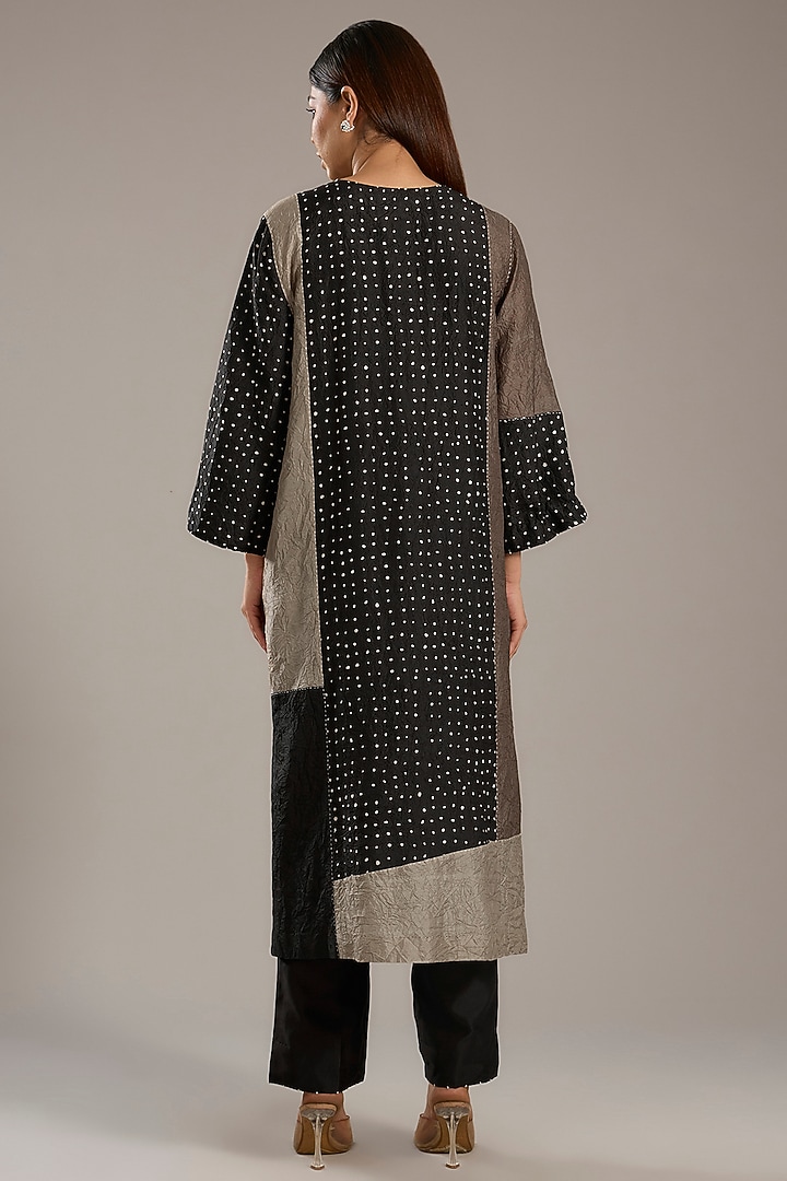 Black Mulberry Silk Screen Printed Kurta Set by Divyam Mehta at Pernia's Pop Up Shop